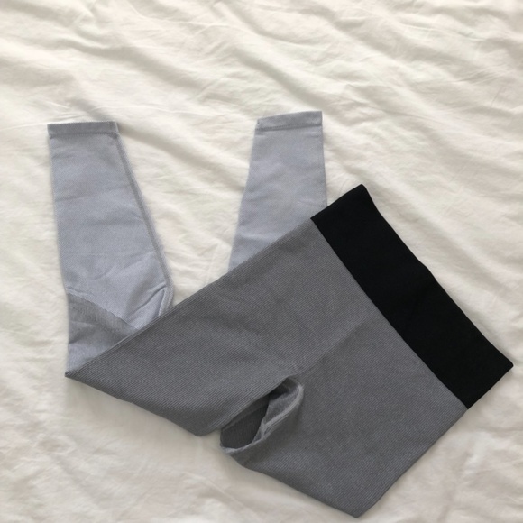 Aerie Leggings - Picture 2 of 6